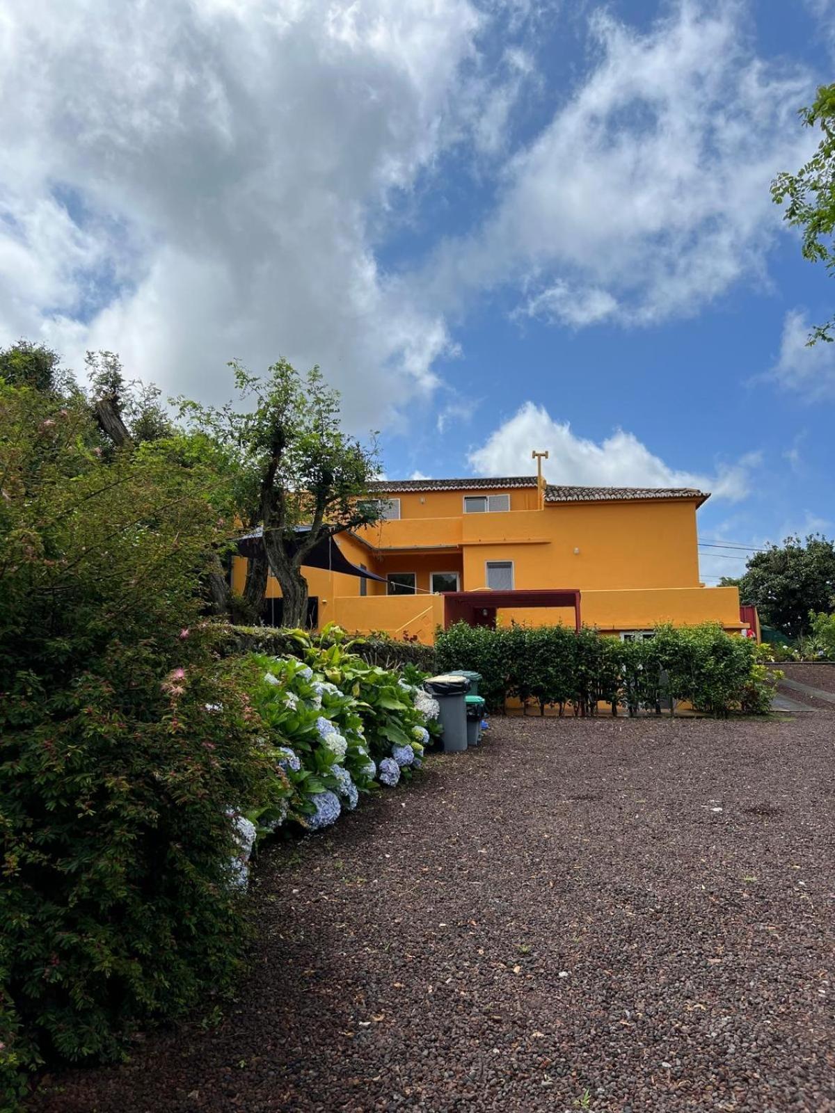 A Casa Amarela Villa Capelas Exterior photo